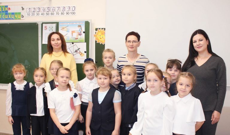 Зауральцы поделились вдохновляющими историями об учителях