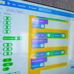 Школьников приглашают на хакатон