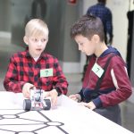 Юные техногении проверяют силы в робототехнике